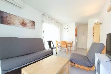 Studio in Rosas / Roses - EM2 Estudio con AC, ascensor, Wi-fi